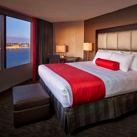 Best Western Plus Waterfront Hotel Windsor Eksteriør billede