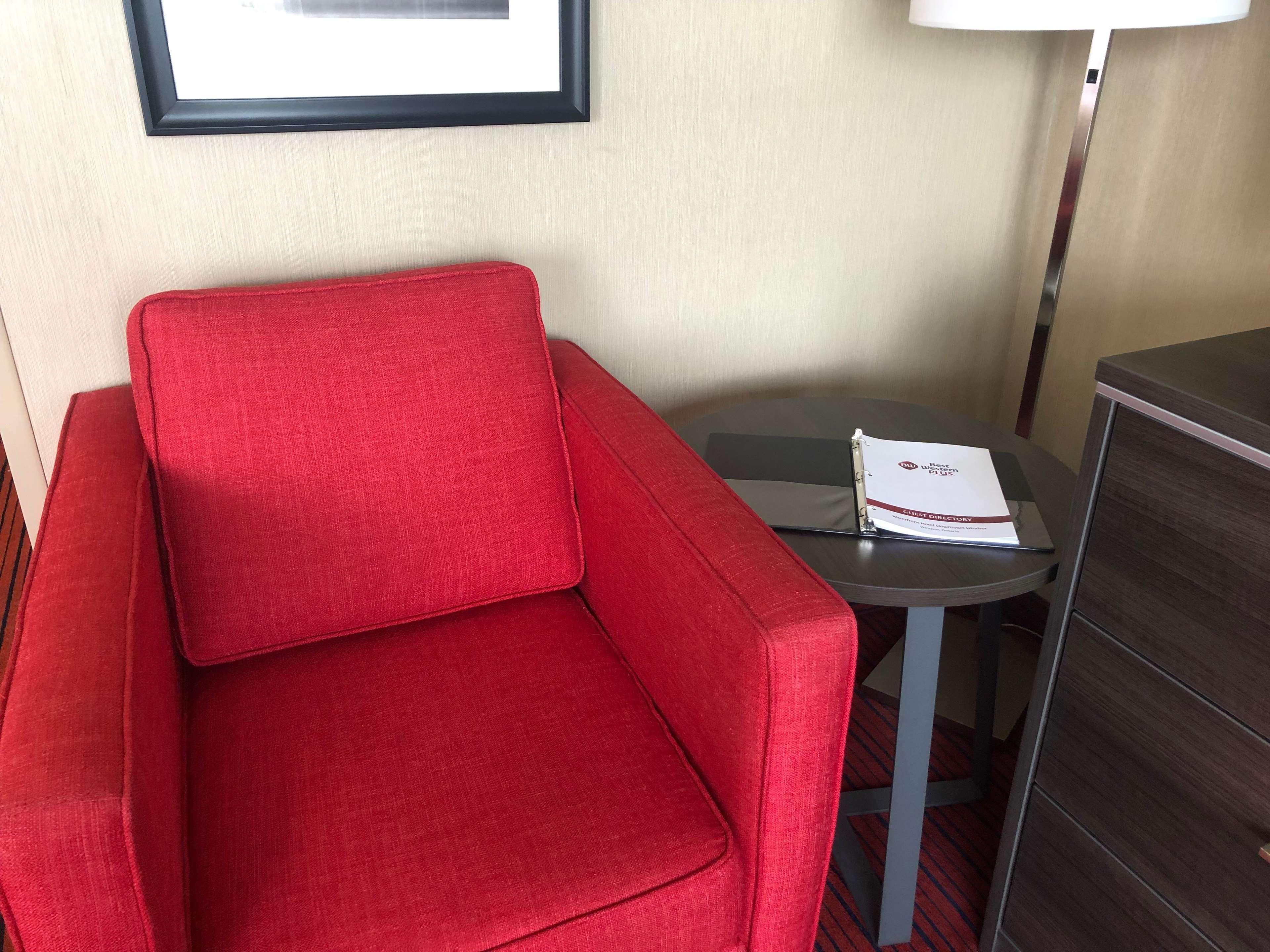 Best Western Plus Waterfront Hotel Windsor Eksteriør billede